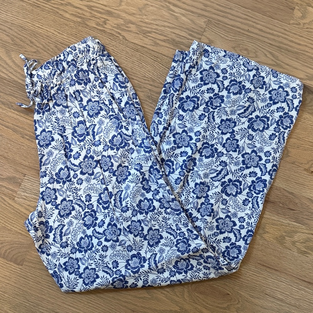 Floral Blue and White Pants